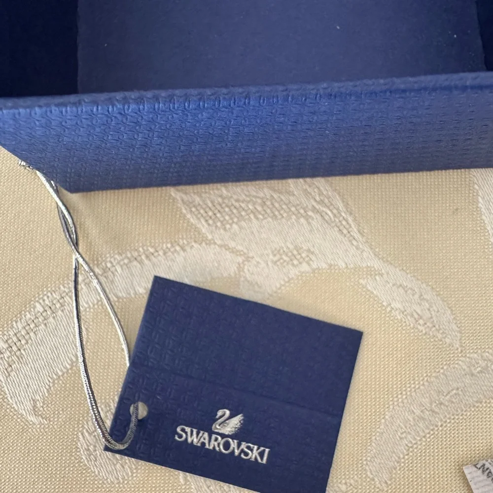 Swarovski Elegant Silver Phone Case